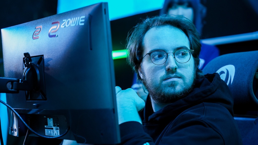 Yay Takes A Temporary Break From Competitive Due To Health Issues