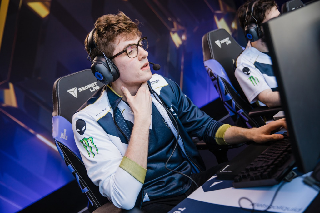 Alphari stirs the pot after Team Liquid drop star top laner