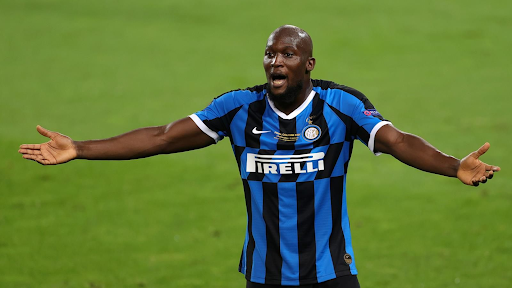 Romelu Lukaku claims FIFA “mess” with ratings to get free publicity