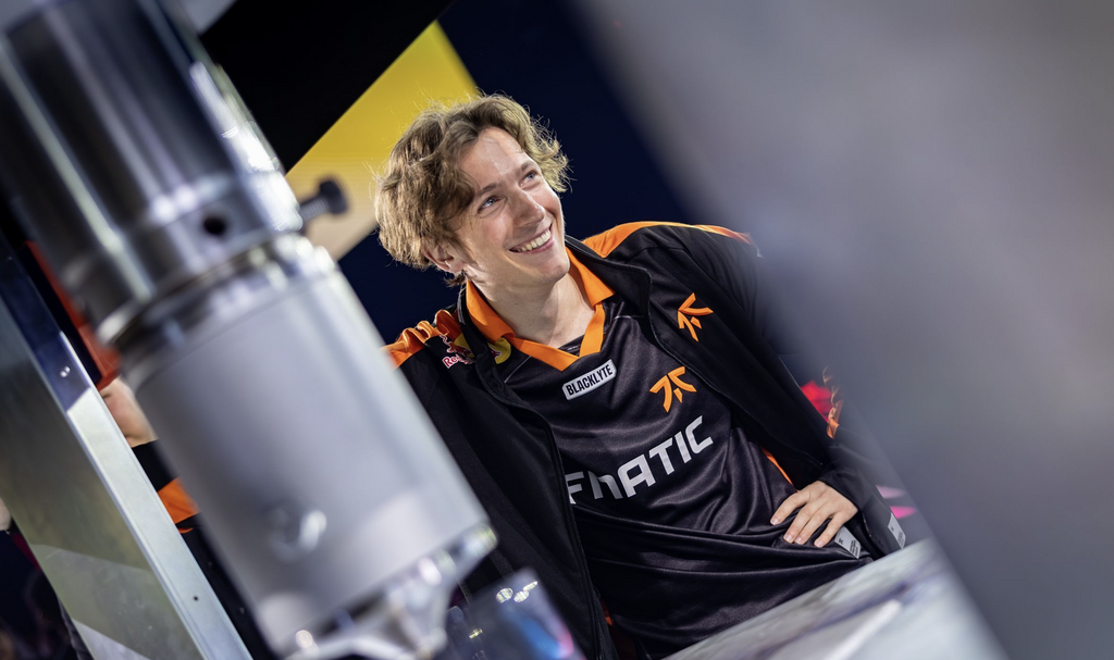 FNATIC’s Boaster Talks Unexpected Support at EWC 2025, and the Value of “Official Repetition”