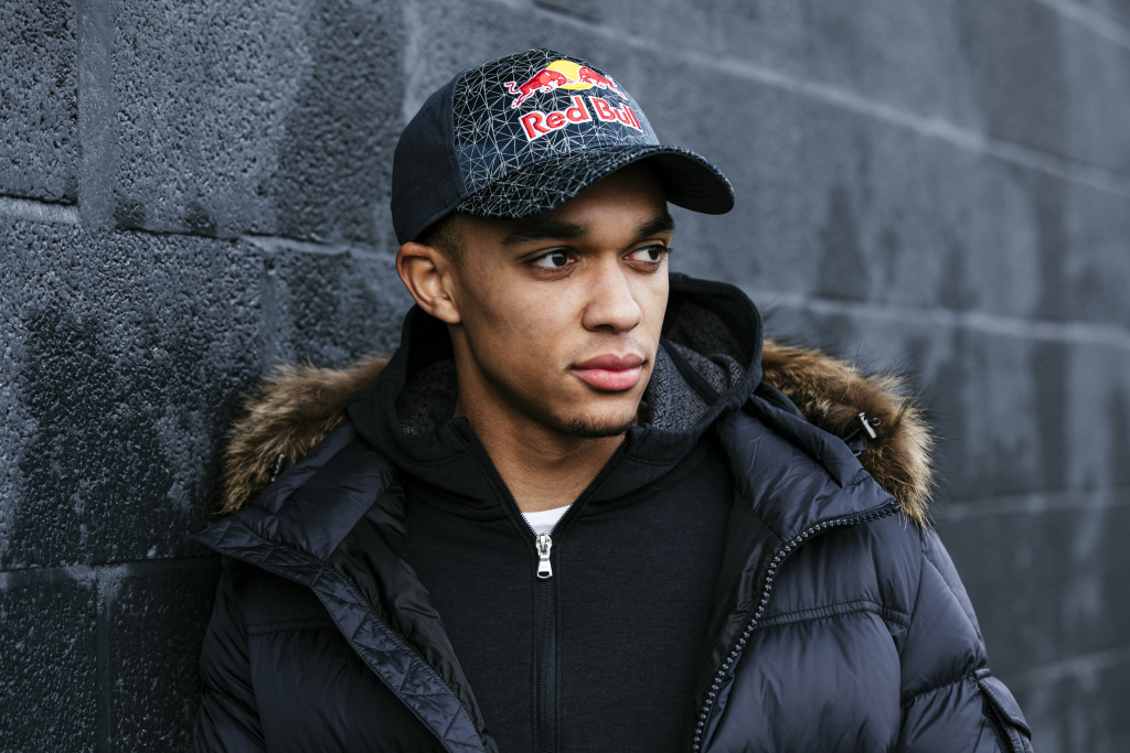 Liverpool’s Trent Alexander-Arnold to face-off against FIFA pro Ryan Pessoa on Twitch