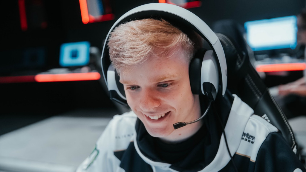 NIP acquire ec1s to lead the Valorant roster, Ex6TenZ switches to coaching