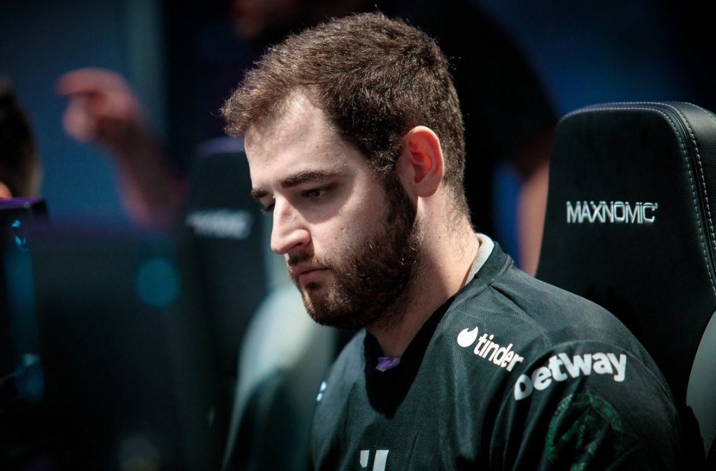 Fallen calls for Brazilian esports fans to rethink toxic attitude