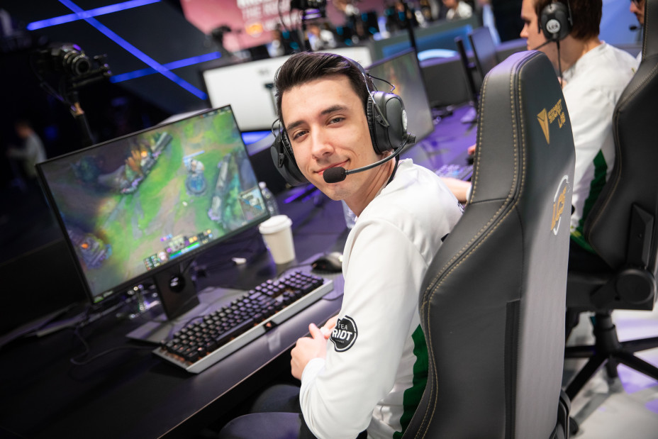 FlyQuest’s PowerOfEvil: “You need to be ready to beat any team in playoffs, that’s when we’ll see if we deserve Worlds”