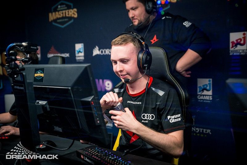 Gla1ve takes break from Astralis CS:GO team due to illness