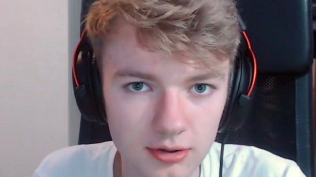 TommyInnit wants people to stop drawing NSFW fanart: “I’m a child”