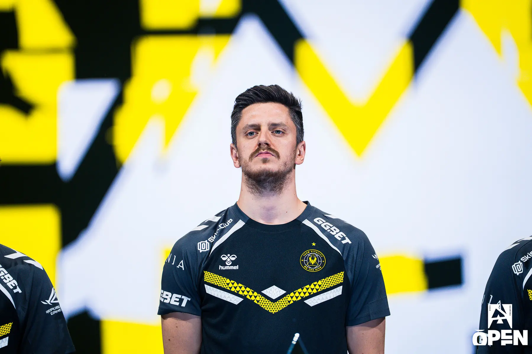 Portrait of apEX wearing a Team Vitality esports jersey