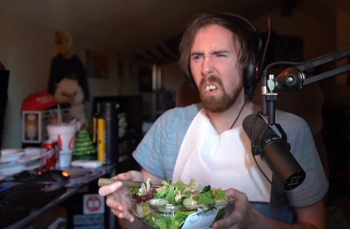 Asmongold raises 370k for charity by eating salad and taking a shower