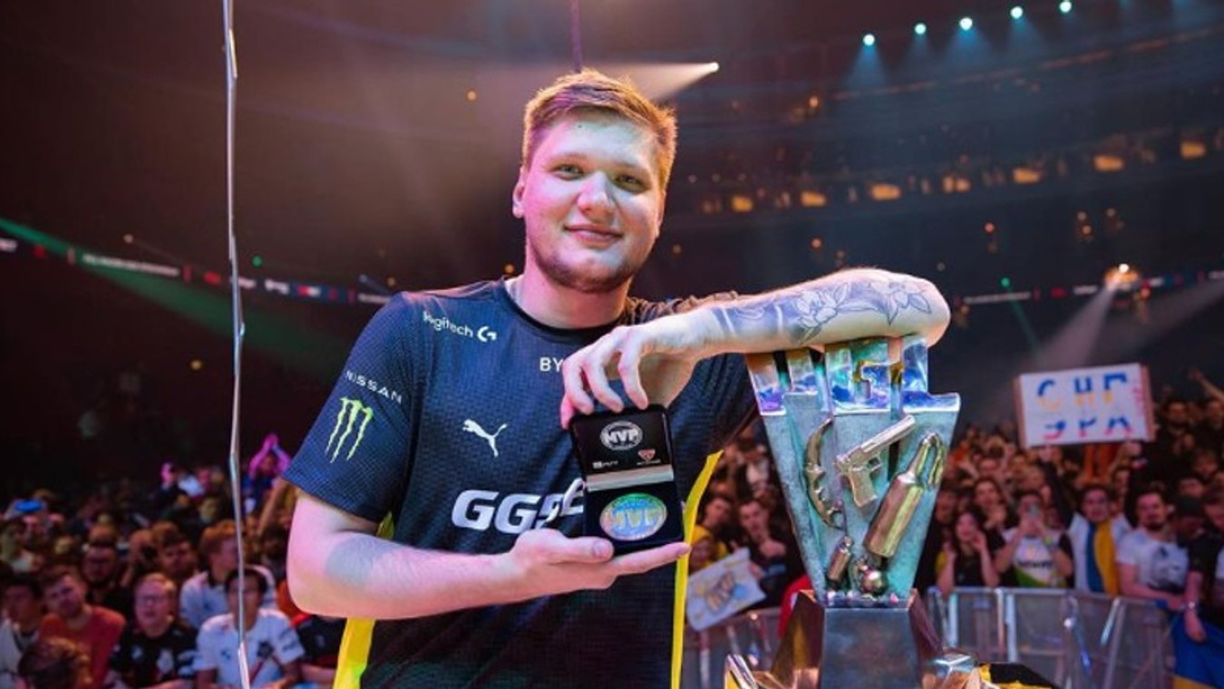 Na'Vi CS:GO Player S1mple Slams ESL And Hotel For Mold Issue