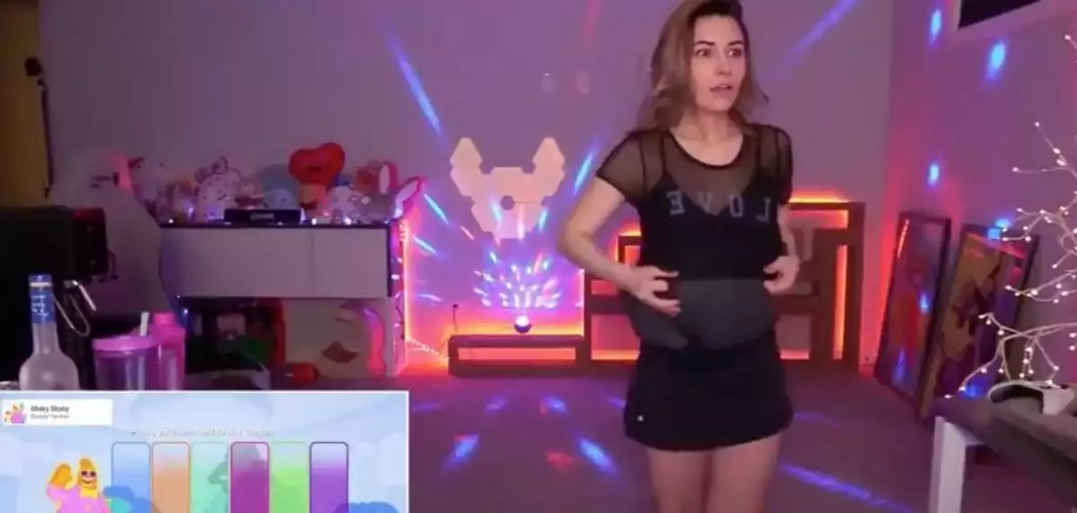 Alinity under my streaming clothes video leaked