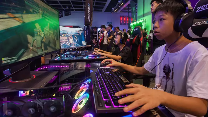 China bans minors under 16 from streaming, requests platforms to limit time and money minors spend online