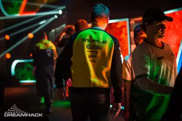 s1mple banned from Twitch for one week