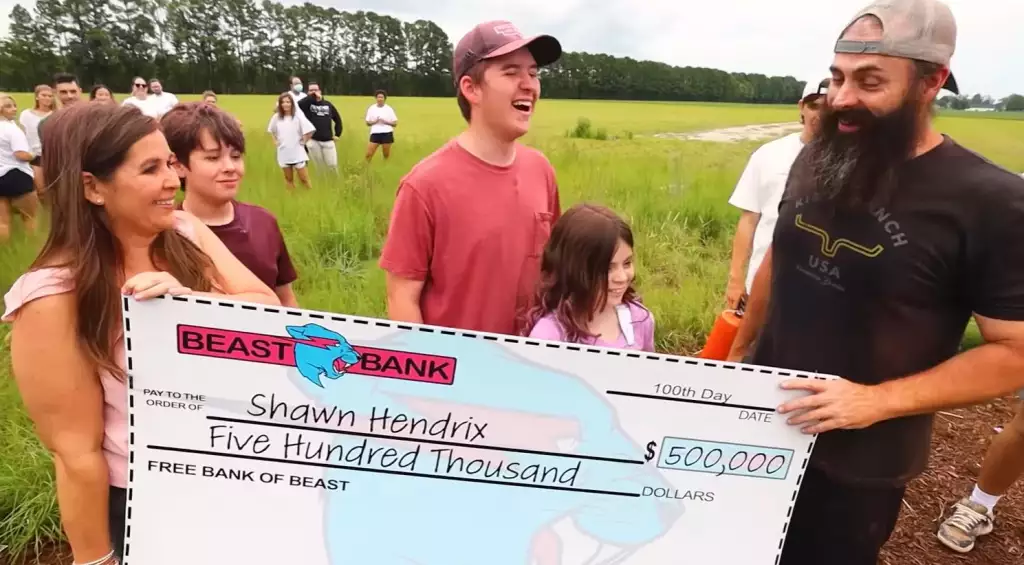 mrbeast survive 100 days in a circle win $500,000