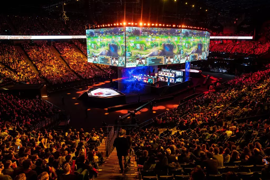 League of Legends Worlds 2022 will run for about a month