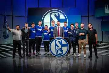 Schalke 04 bids farewell to LEC after defeat against Fnatic