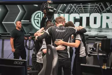 NA LCS Week 8 review: Team SoloMid storms back into playoff picture