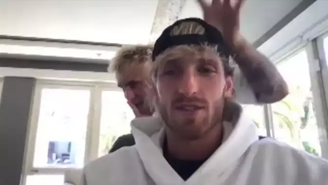 Logan Paul increases security after Floyd Mayweather threatens to “kill” his brother, Jake