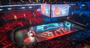 What Riot's new franchising model means for the LCS