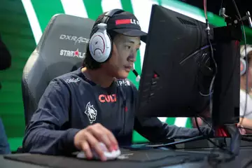 Astralis sign JUGi to create seven man roster with more to follow