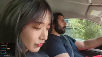 Esfand uses phone while driving on Jinnytty’s Twitch stream: Gets backlash from community