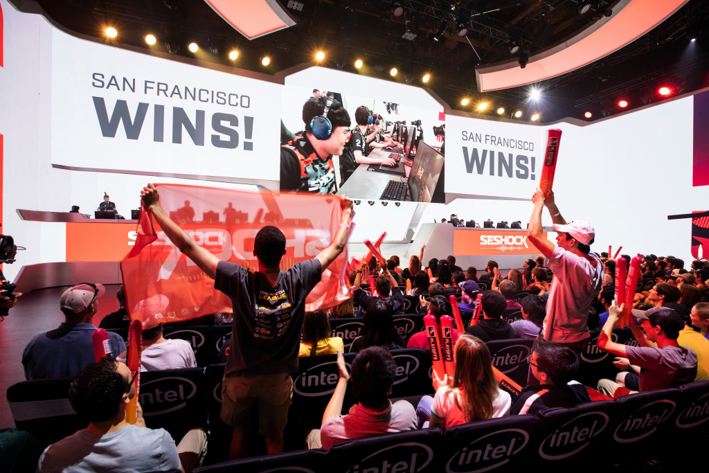is overwatch online or off is overwatch online or off