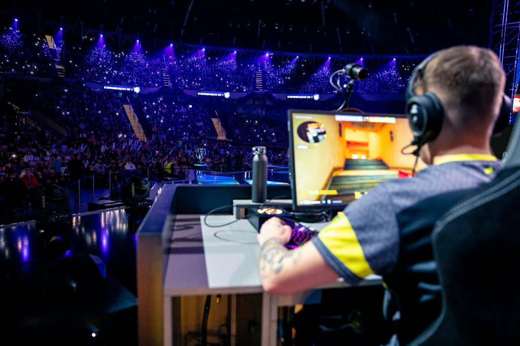 IEM katowice 2022 schedule brackets format prize pool teams how to watch