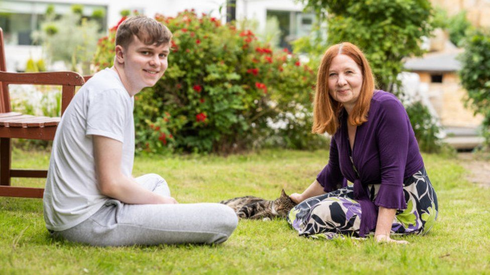 Mother of Fortnite pro Benjyfishy signs as content creator for Galaxy Racer