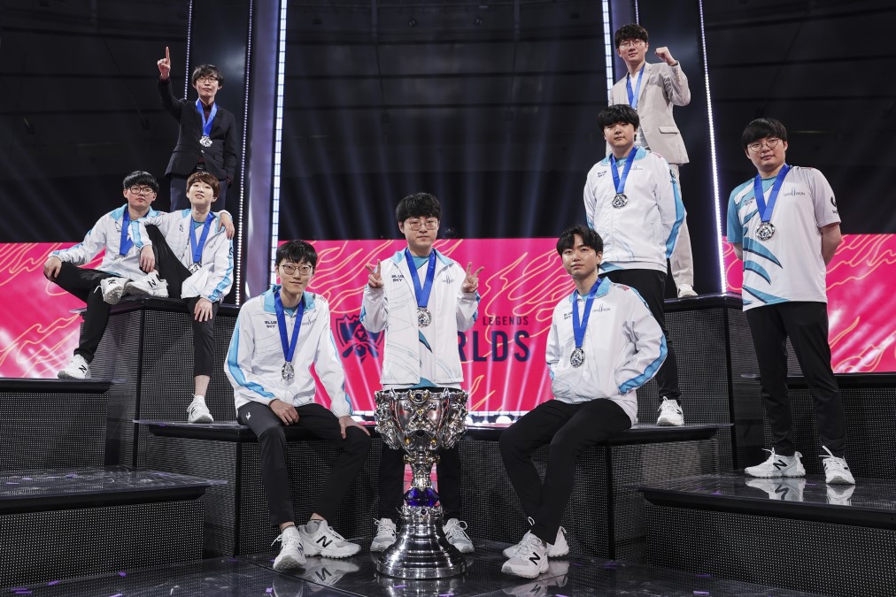 2019 League of Legends World Champions DAMWON Gaming