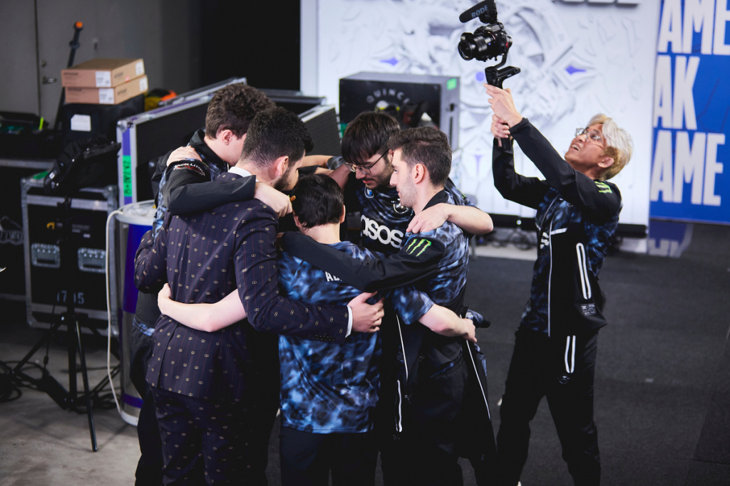 Fnatic Adam Upset Twitlonger statement